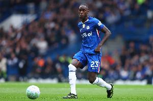 罗马诺：查洛巴总价3600万欧转会科莫 那不勒斯有意巴迪亚西勒