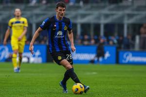 米体：帕瓦尔季前赛表现不俗，他下赛季有可能留在国米