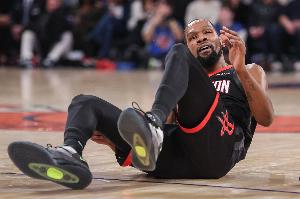 地位暴跌！上赛季揭幕夜和圣诞夜都有火箭 这赛季都没有！